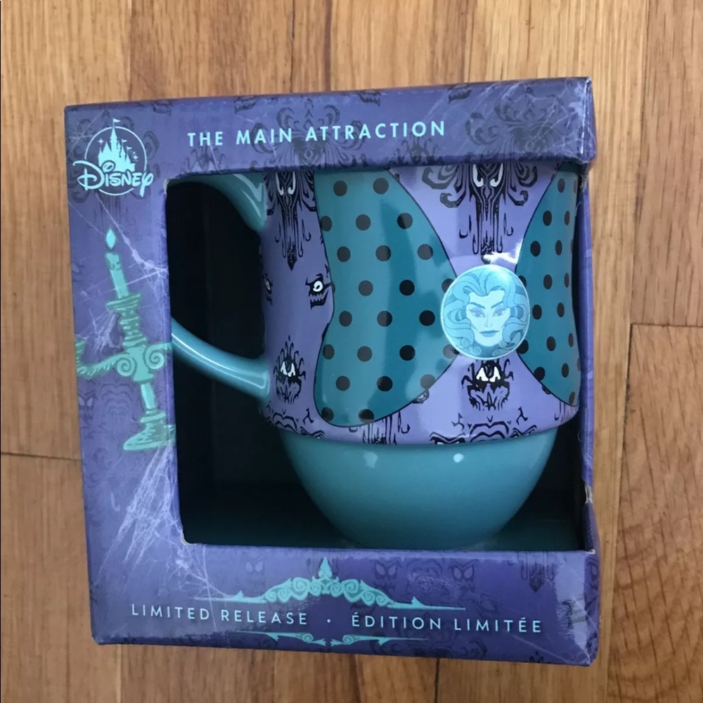 Minnie Main Attraction October Mug Haunted Mansion